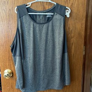 Woman’s plus tek gear tank top grey 3x